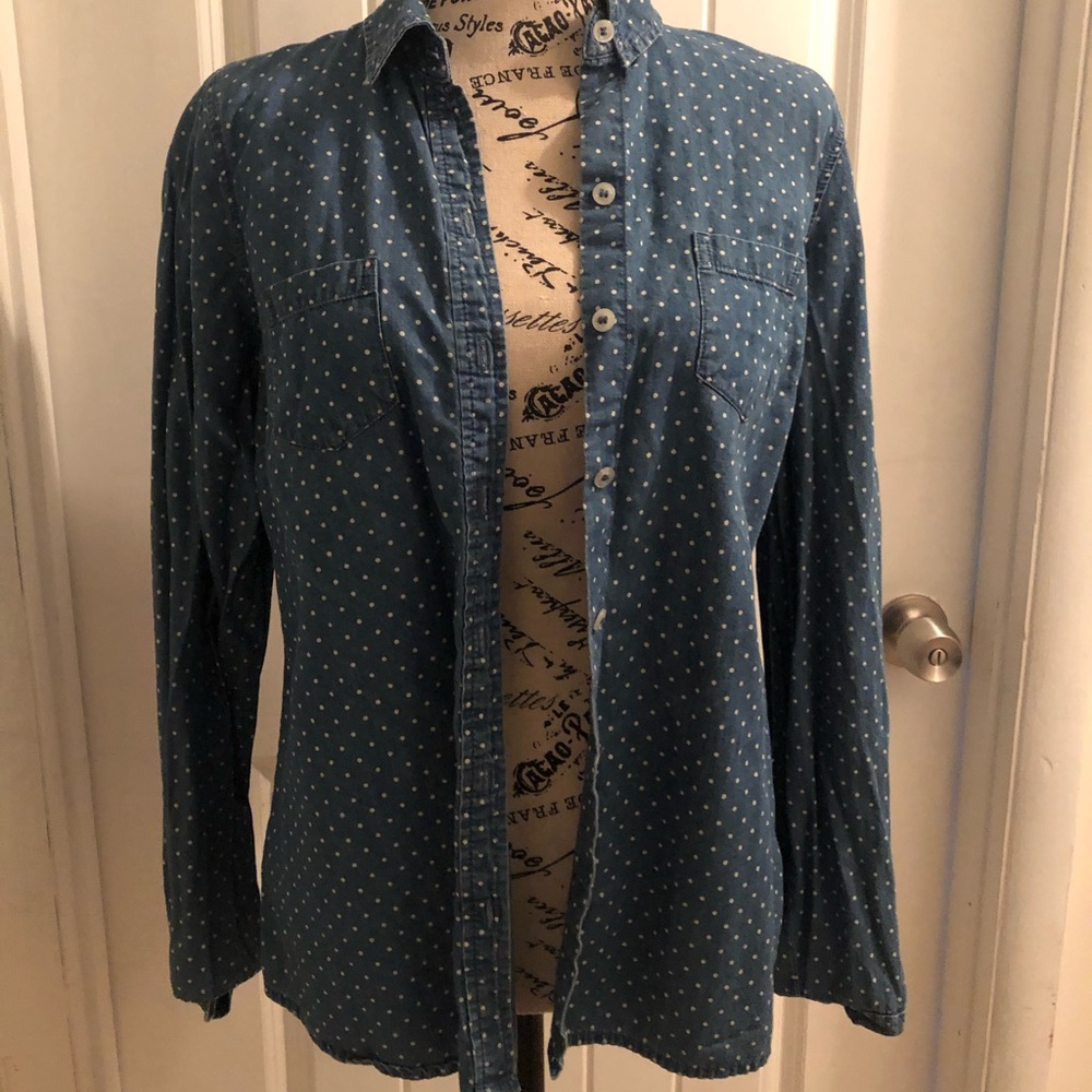 Adorable polka dot denim jean chambray blouse